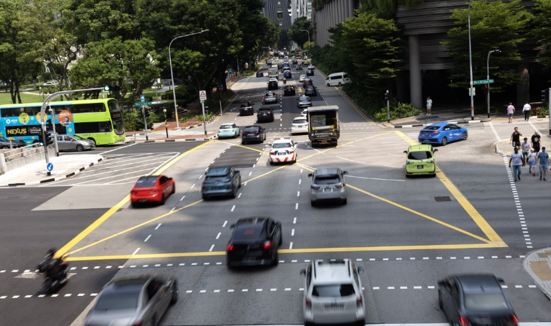 Muốn mua được ô tô ở Singapore, trước tiên phải chi hơn 1.8 tỷ đồng cho giấy chứng nhận quyền sở hữu xe - Ảnh 1