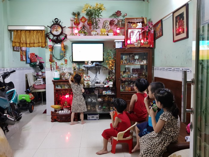 Cuộc sống hiện tại của người mẹ sinh 5 duy nhất tại Việt Nam: ‘Nhiều lúc mệt mỏi đến mức muốn buông xuôi’ - Ảnh 2