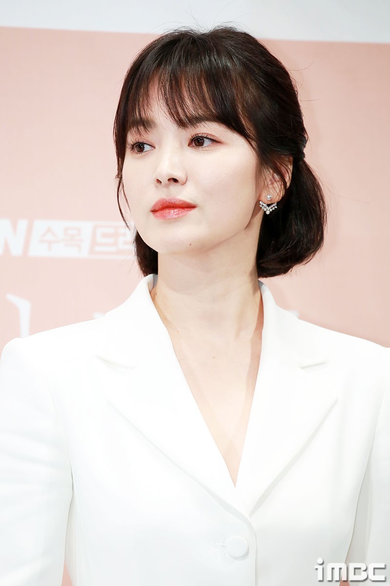 6 kiểu tóc xuất sắc nhất của Song Hye Kyo, chị em U30 'đu' theo thì nhan sắc dễ thăng hạng trong nháy mắt - Ảnh 10