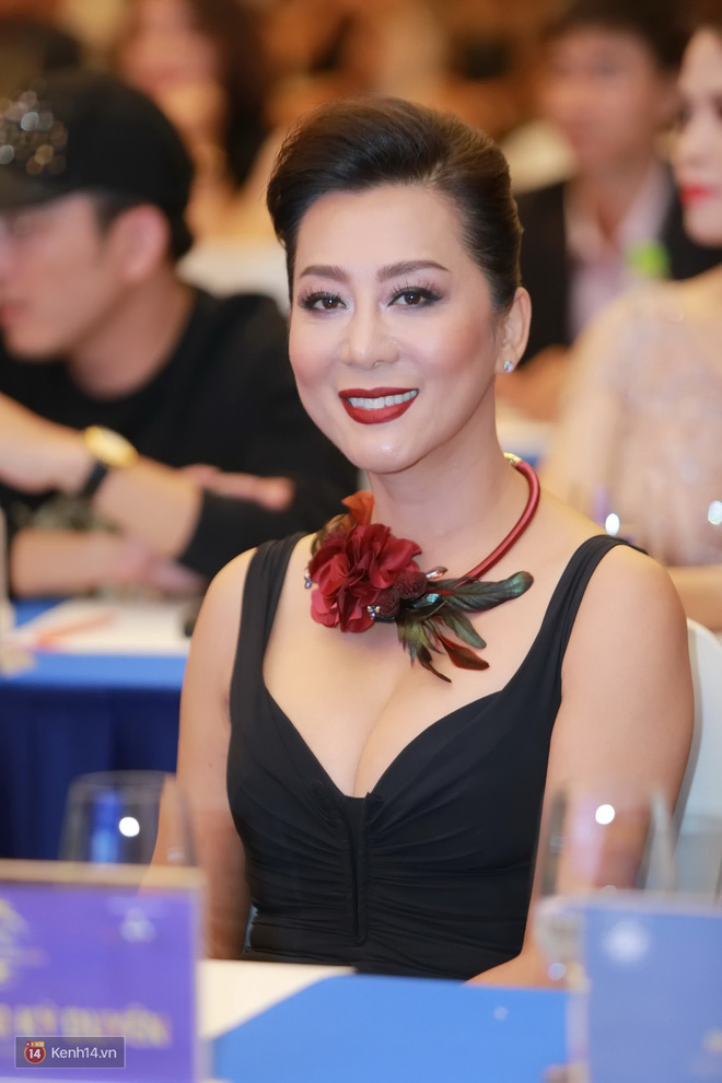 Hoa hậu Kỳ Duyên lần đầu hội ngộ thân thiết với MC Kỳ Duyên - Ảnh 7