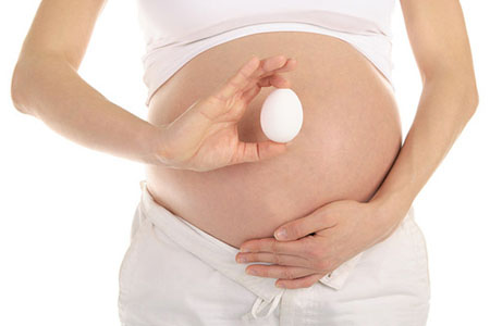 Phụ nữ mang thai ăn bao nhiêu trứng gà là đủ? - Ảnh 1