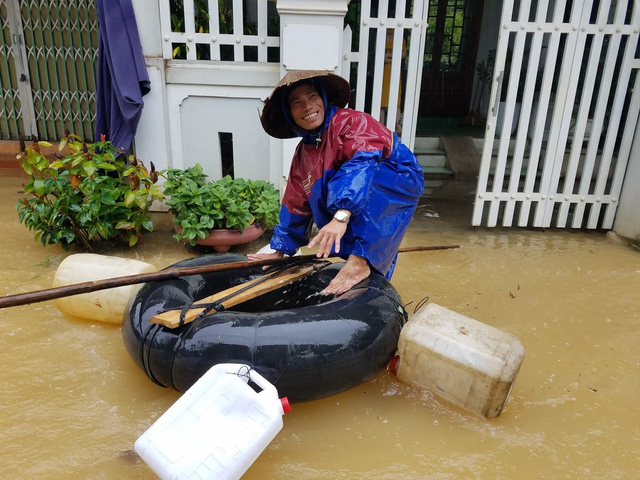 Thừa Thiên Huế: 5 người mất tích, bị thương, 1.100 nhà dân bị ngập lụt - Ảnh 6