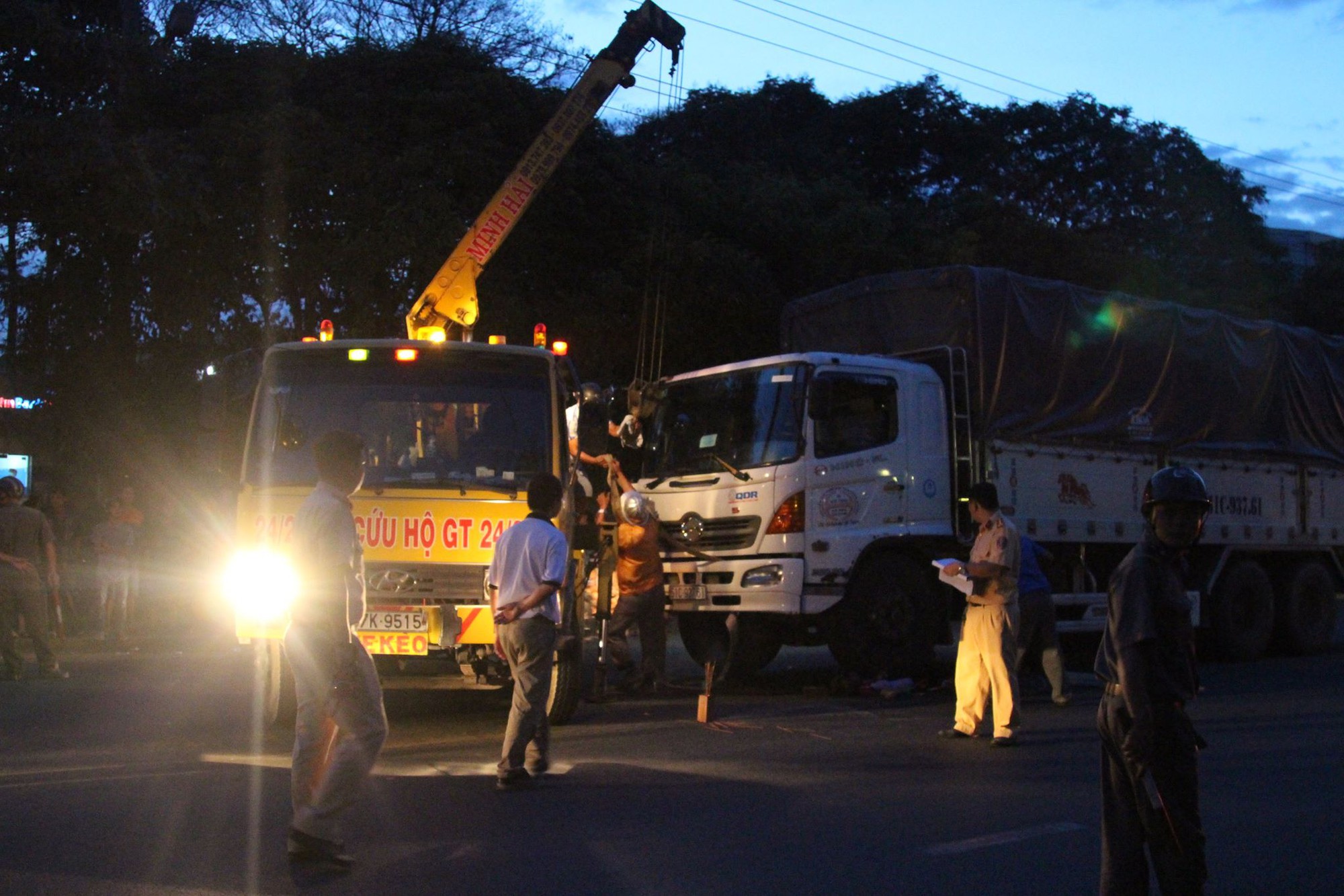 Bình Dương: Nữ công nhân bị xe tải cán tử vong thương tâm trên đường đạp xe về nhà - Ảnh 1