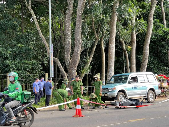 Thông tin mới vụ nam thanh niên đâm chết nghệ sĩ nổi tiếng ở Đắk Lắk sau va chạm giao thông - Ảnh 1