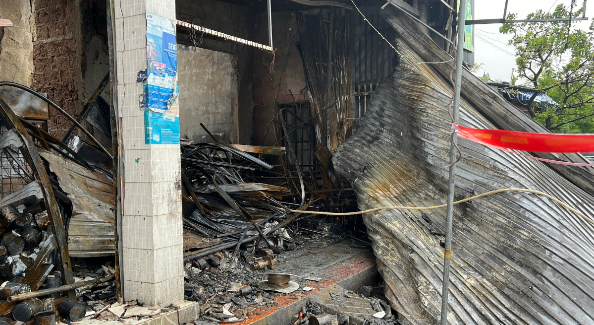 Thừa Thiên Huế: Cửa hàng cháy trong đêm, thiệt hại ước tính cả tỷ đồng - Ảnh 6