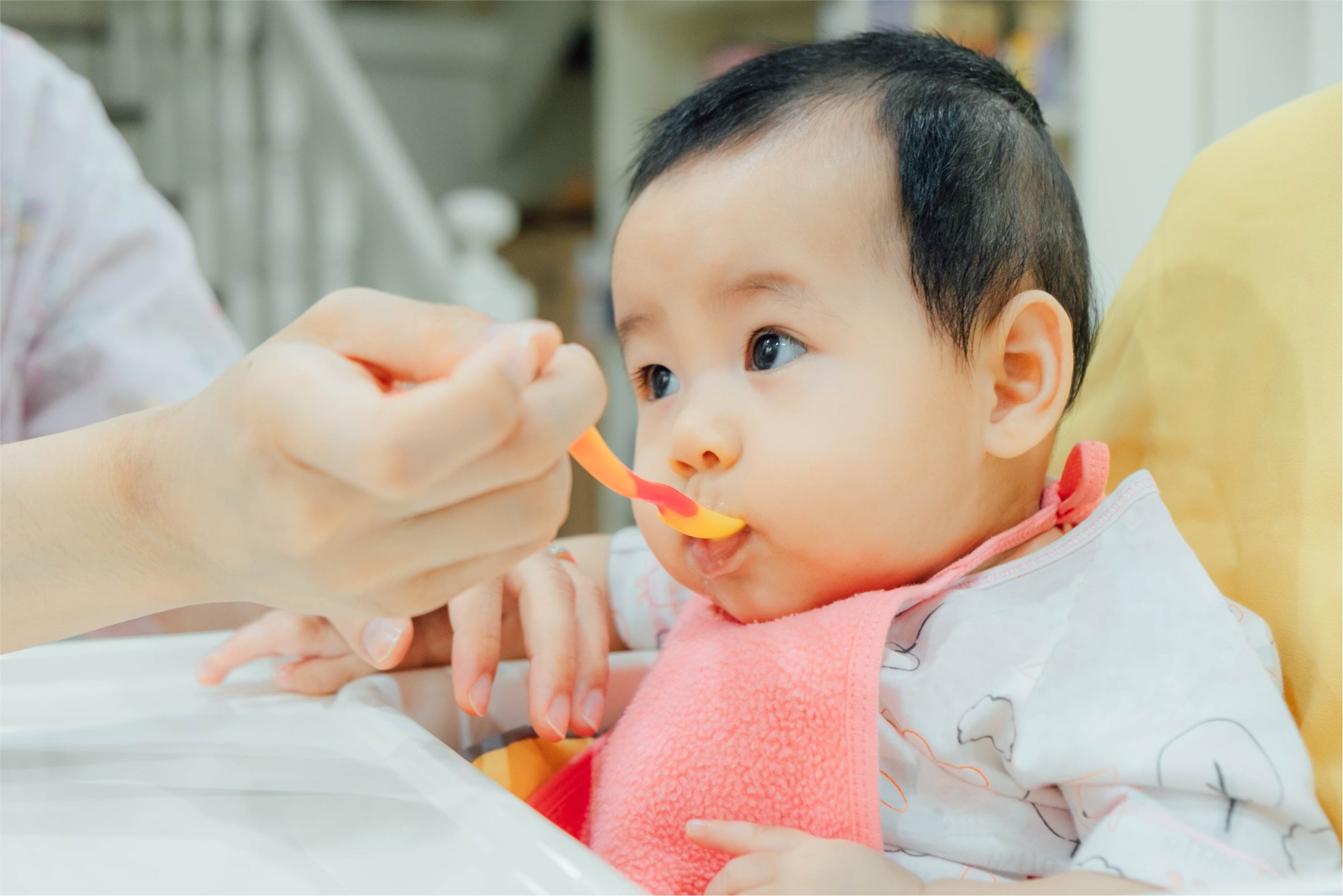 Danh sách siêu thực phẩm dành cho trẻ sơ sinh và trẻ mới biết đi ba mẹ nào cũng sẽ cần đến - Ảnh 1