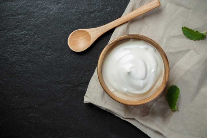 Món ăn healthy: Cách làm sữa chua Hy Lạp trắng muốt, đặc và dẻo quánh như kem - Ảnh 4
