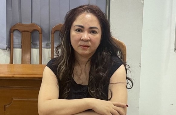 Nóng: Thêm một người nữa trong danh sách bà Nguyễn Phương Hằng tố giác được Công An TP.HCM triệu tập  - Ảnh 1