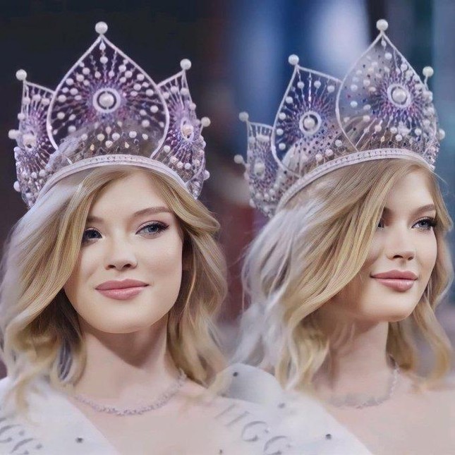 Vẻ đẹp như thiên thần của người mẫu tóc vàng vừa đăng quang Hoa hậu Nga 2022 - Ảnh 1