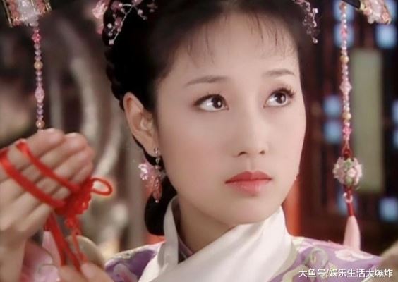 Hoàn Châu Cách Cách phần 3 và những chuyện chưa kể: Tần Lam mất vai Tiểu Yến Tử vì mẹ, Châu Kiệt chấp niệm với vai Nhĩ Khang - Ảnh 2