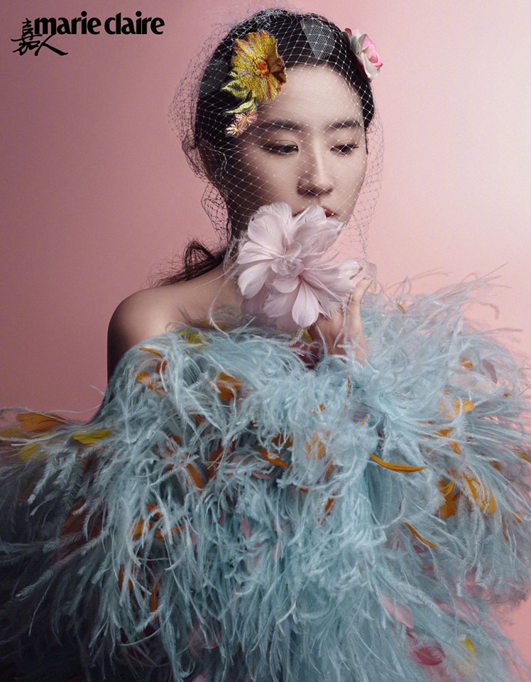 Lưu Diệc Phi hóa nàng thơ trong bộ ảnh ngập tràn sắc hoa của tạp chí Marie Claire số mới nhất - Ảnh 4