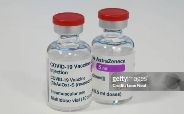 Hãng dược AstraZeneca lần đầu thừa nhận vắc xin COVID-19 gây đông máu, kèm theo hội chứng nguy hiểm khác - Ảnh 2