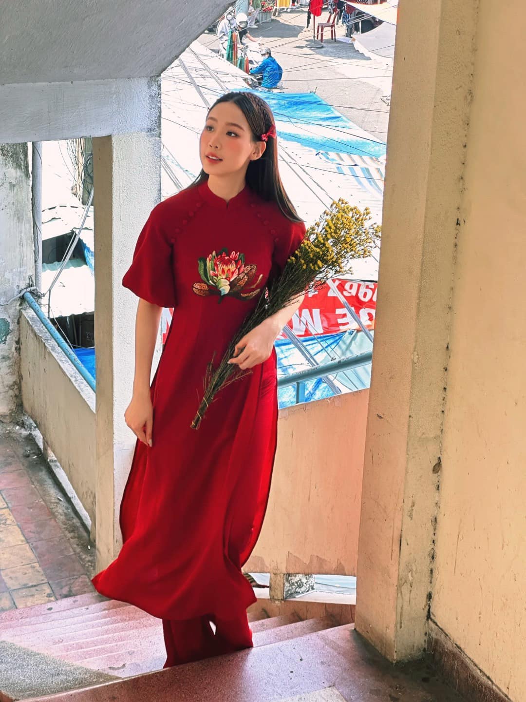 Dàn mỹ nhân Việt khoe sắc xinh đẹp '10 phân vẹn 10' trong tà áo dài đậm sắc Xuân trước thềm năm mới - Ảnh 14