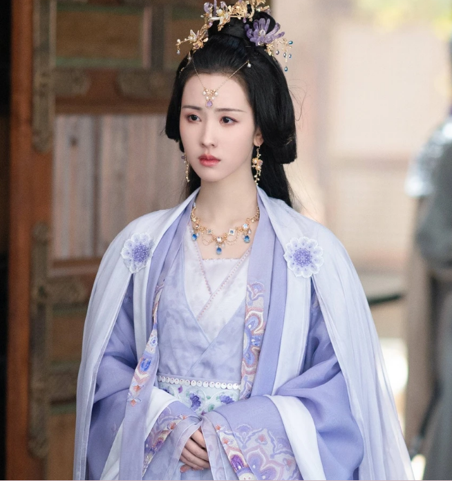 Vào vai nữ phụ trong phim, Trần Đô Linh tiếp tục 'gây bão' chỉ với một cảnh khóc - Ảnh 2