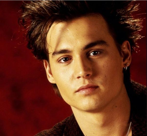 Thăng trầm tuổi U60 của Tài tử Johnny Depp: Từ 'gã cướp biển ngạo nghễ' của Hollywood đến nạn nhân của bạo lực gia đình, nhan sắc và sự nghiệp tụt dốc không phanh - Ảnh 2