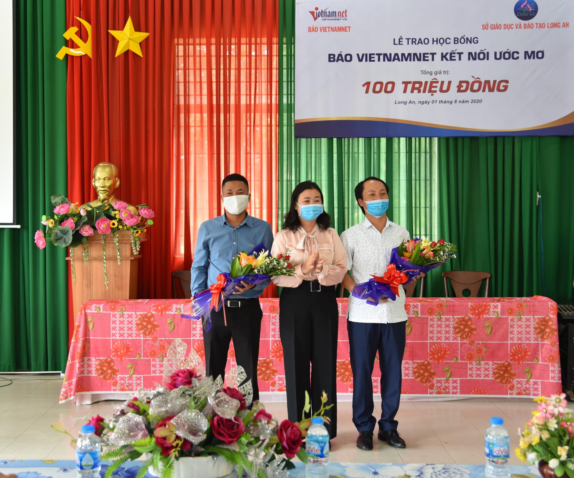Him Lam Land chắp cánh ước mơ cho học sinh nghèo vượt khó ở Long An - Ảnh 2