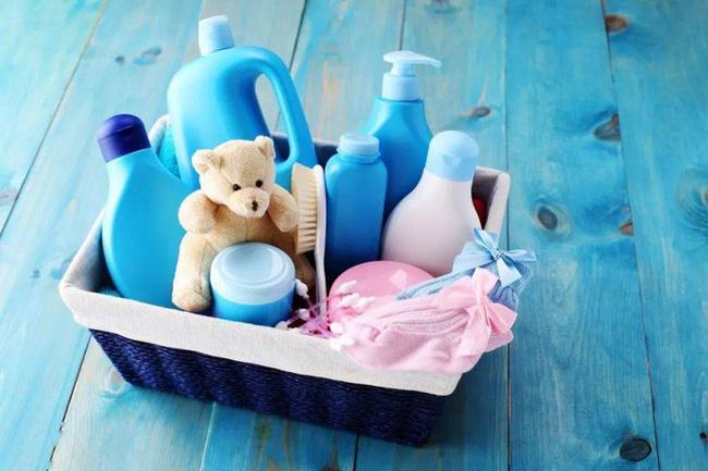 Bé 3 tuổi bị thương nặng sau khi tắm: 7 quy tắc cha mẹ cần ghi nhớ khi tắm cho trẻ vào mùa đông - Ảnh 3