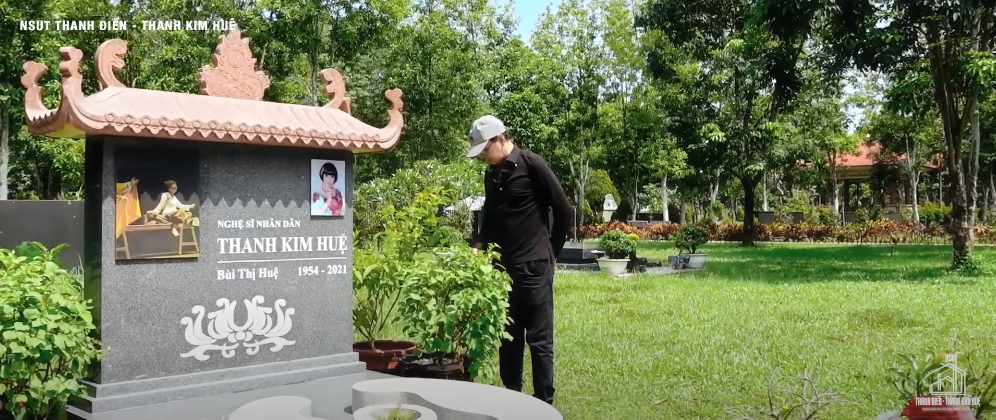 Sau khi Thanh Kim Huệ qua đời, nghệ sĩ Thanh Điền luôn giữ thói quen đặc biệt này dành cho vợ - Ảnh 3