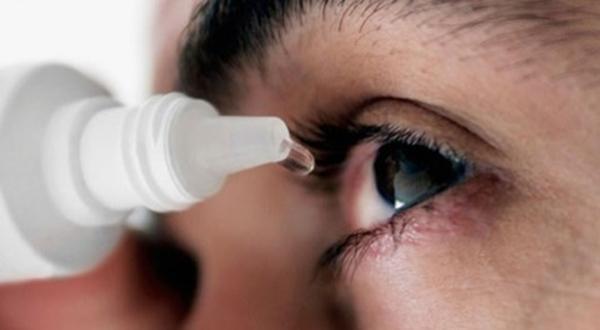 Cảnh báo nguy cơ mù mắt khi lạm dụng corticoid để trị đau mắt đỏ - Ảnh 1