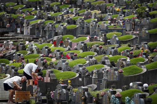 Trung Quốc: Nghĩa trang đắt hơn giá nhà ở... Giá bán mỗi mét vuông ở Thượng Hải hơn 2.5 tỷ đồng - Ảnh 2