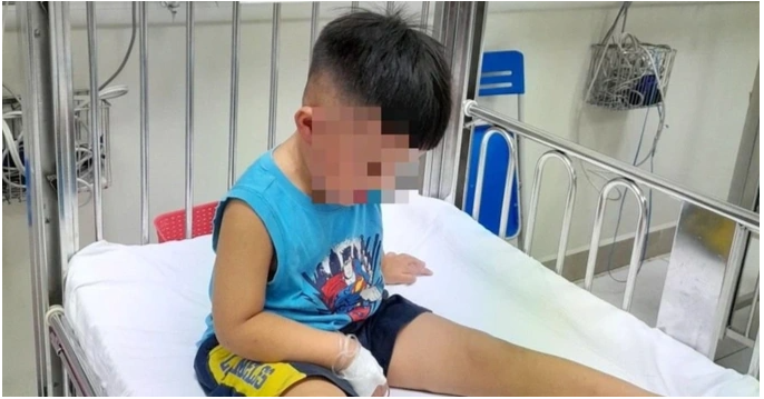 Nghi phạm siết cổ bé trai 3 tuổi rồi cho vào tủ đông:  Hành động bộc phát, không phải do triệu chứng hậu COVID-19 như đồn thổi - Ảnh 2