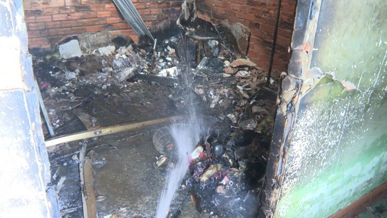 Cháy nhà dân ở Bình Phước, bé gái 6 tuổi tử vong thương tâm  - Ảnh 1