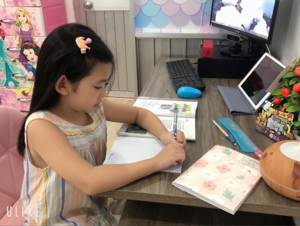 Con gái cố nghệ sĩ Mai Phương trải qua một mùa hè nhộn nhịp vui vẻ, xúc động trước những lời dặn dò của bảo mẫu về chuyện học tập  - Ảnh 3