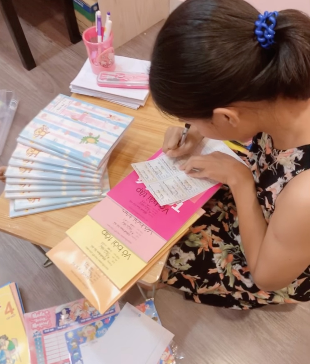 Con gái cố nghệ sĩ Mai Phương trải qua một mùa hè nhộn nhịp vui vẻ, xúc động trước những lời dặn dò của bảo mẫu về chuyện học tập  - Ảnh 4