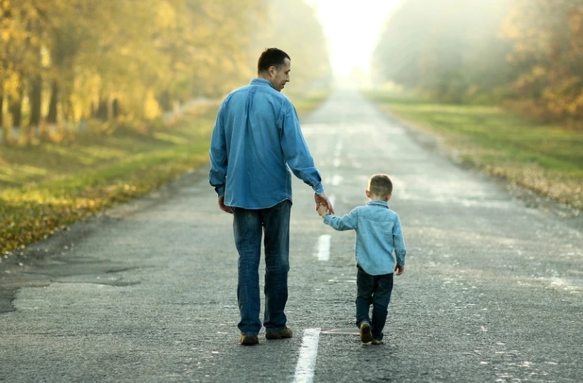 Ngày của Cha 16/6/2024: 6 bài học cuộc sống chỉ có các ông bố mới dạy được cho con - Ảnh 4