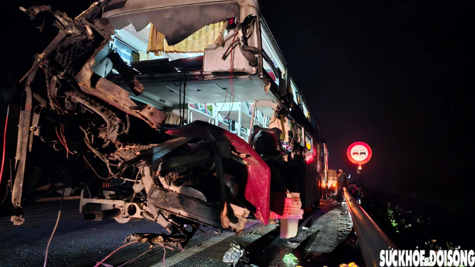 Hoàn cảnh éo le của vợ chồng trẻ tử vong trong vụ tai nạn trên cao tốc Cam Lộ - La Sơn: 'Để con 6 tháng ở nhà để xin đi cạo mủ cao su' - Ảnh 1