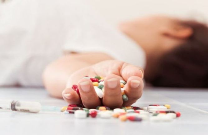 Cảnh báo phụ huynh: Nam sinh 14 tuổi phải nhập viện cấp cứu vì uống 40 viên paracetamol tự tử - Ảnh 1