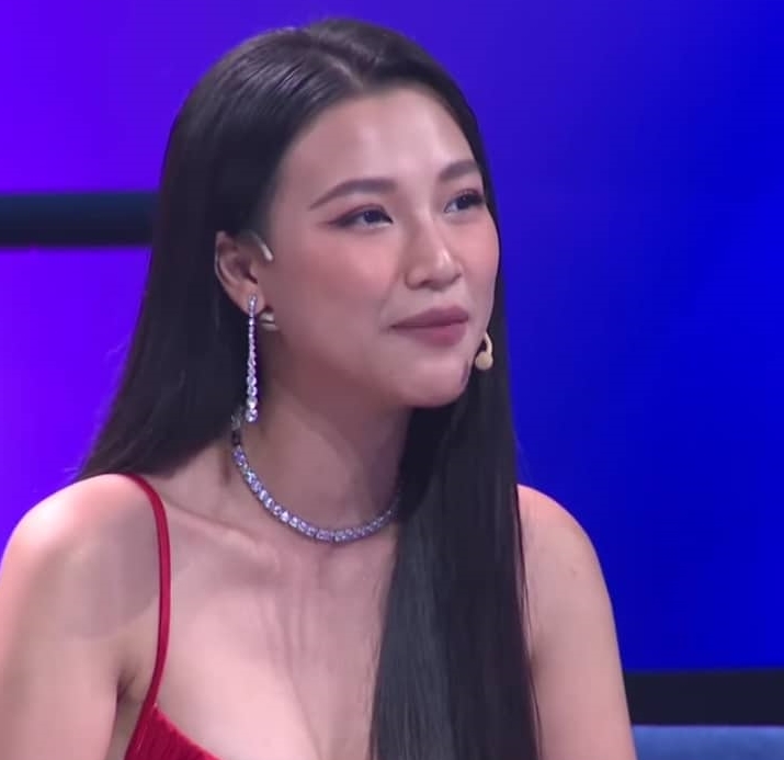 Hoa hậu Thùy Tiên lộ nhan sắc 'già chát', thất thế hoàn toàn khi đọ sắc hai 'mẹ bỉm' U40 - Ảnh 4
