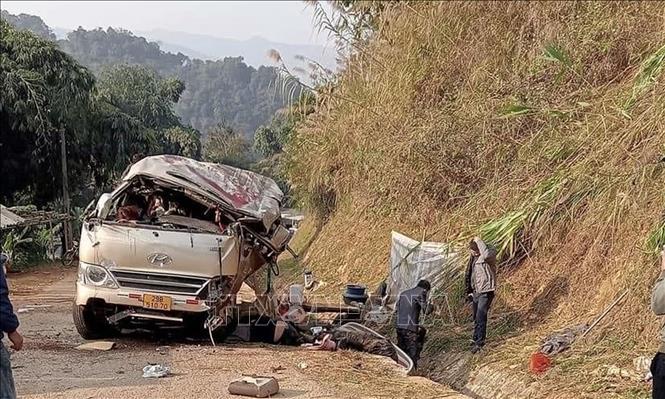 Nạn nhân sống sót bàng hoàng kể lại giây phút chiếc xe gặp nạn làm 7 người thương vong ở Sơn La - Ảnh 1