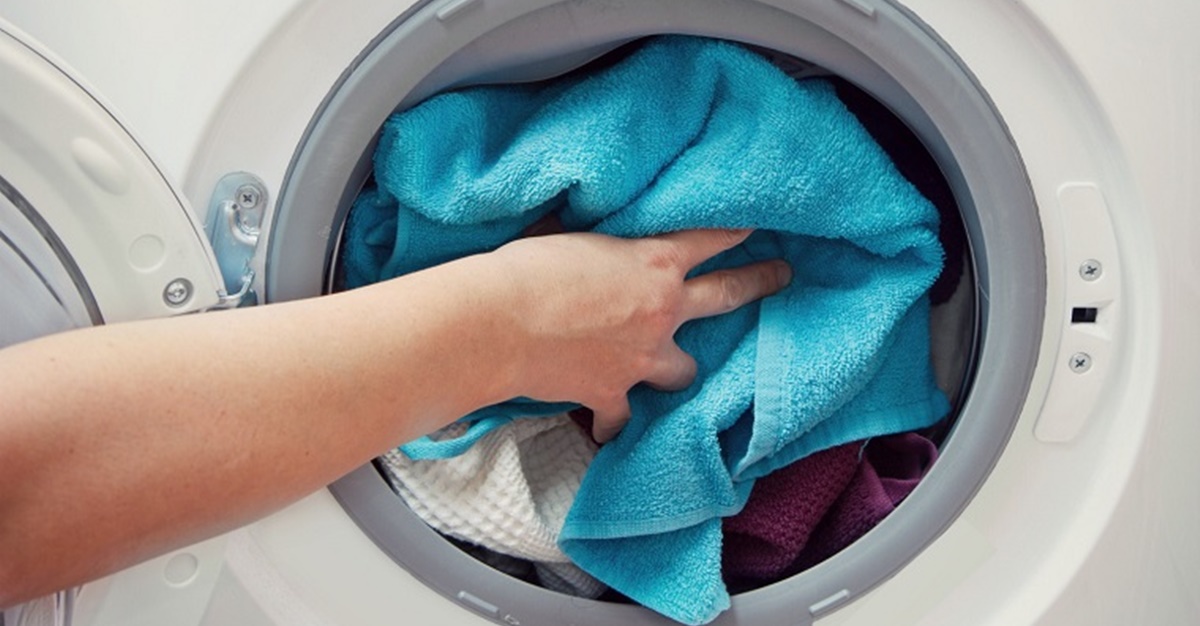 Cách sử dụng máy giặt tiết kiệm điện lại sạch sẽ: Mùa hè nắng nóng không lo hóa đơn tăng vọt - Ảnh 2