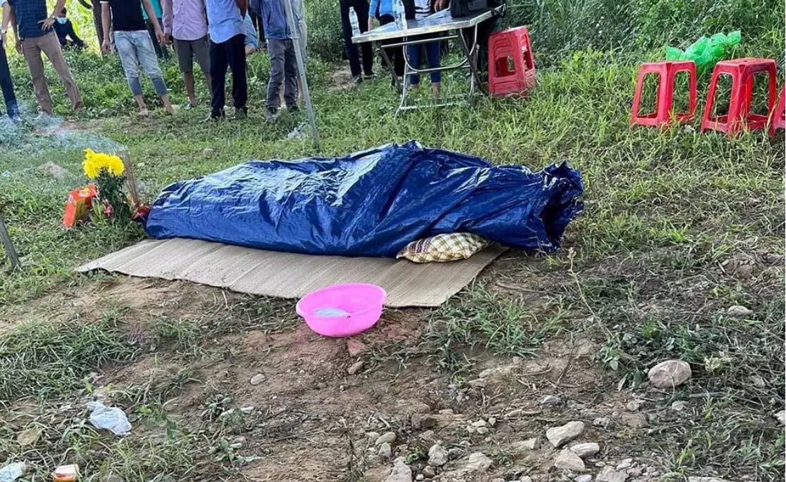 Thông tin MỚI vụ nữ kế toán bệnh viện ở Nghệ An nghi nhảy sông tự tử: Đã vớt được thi thể nạn nhân sau gần 2 ngày nỗ lực tìm kiếm - Ảnh 1