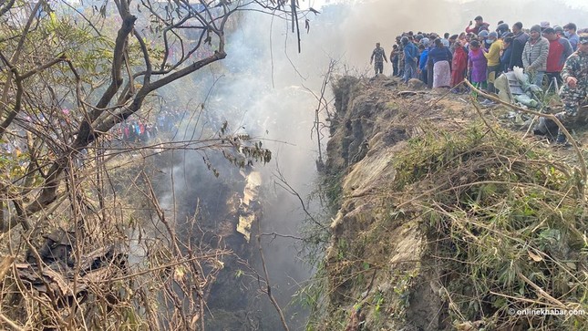 Rơi máy bay chở 72 người ở Nepal, 8 thi thể được tìm thấy - Ảnh 2