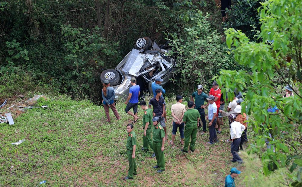 Nguyên nhân trong vụ ô tô lao xuống vực ở Lâm Đồng khiến 2 ông cháu tử vong - Ảnh 2