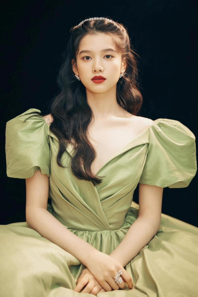 'Công chúa Chu Vận' Trương Tịnh Nghi làm fan 'đê mê' với nét đẹp được ví như những minh tinh điện ảnh Hồng Kông thập niên 90 - Ảnh 7