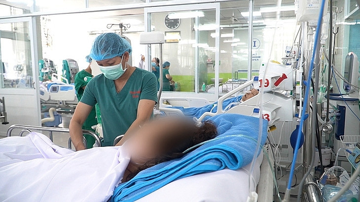 Lập đoàn kiểm tra cơ sở thẩm mỹ khiến bệnh nhân thủng bụng khi hút mỡ tại TP.HCM - Ảnh 1