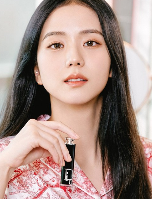 ‘Nữ thần K-pop’ Jisoo (Black Pink) khoe nhan sắc cận mặt ‘siêu đỉnh’ dưới ống kính của Dior - Ảnh 1
