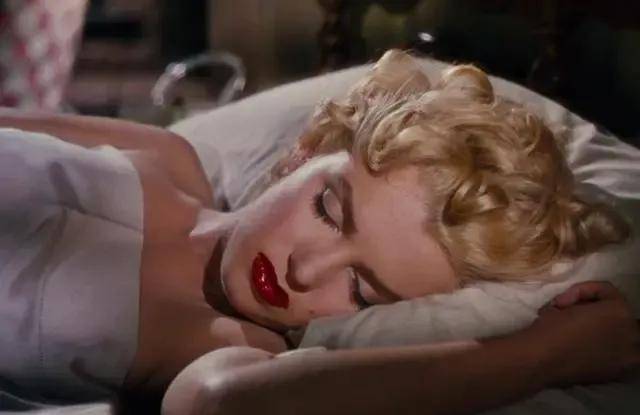 Biểu tượng sắc đẹp Marilyn Monroe và 3 cuộc hôn nhân không trọn vẹn - Ảnh 2