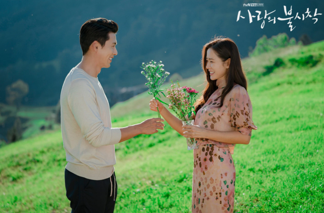 Chưa kịp vui mừng vì lễ cưới của Hyun Bin và Son Ye Jin sắp diễn ra, người hâm mộ té ngửa vì thiệp mời cưới giả xuất hiện tràn lan - Ảnh 3