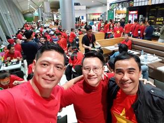 ‘Rụng tim’ với hình ảnh sao Việt nhuộm đỏ sân bay, lên đường đi cổ vũ U23 Việt Nam
