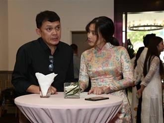 Ngọc Lan nghẹn ngào trong đám giỗ vợ chồng cố nghệ sĩ Thanh Nga