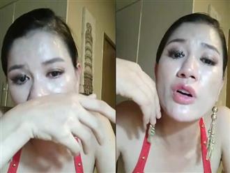 Trang Trần livestream khóc nghẹn sau tuyên bố ‘Showbiz Việt không có cô gái nào còn trinh’