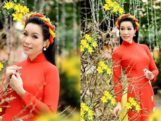 Dù đã U50, Á hậu Trịnh Kim Chi vẫn đẹp mê hoặc khi diện áo dài