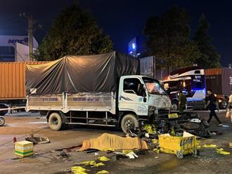 Lời khai của tài xế xe tải tông hàng loạt xe máy dừng đèn đỏ khiến 1 người tử vong
