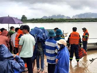 Tìm thấy thi thể 2 trong 3 học sinh mất tích trên sông Lam