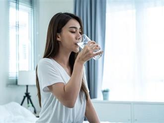 5 thói quen uống nước buổi sáng tốt nhất để hỗ trợ sức khỏe đường ruột!