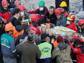 Thực tế nghiệt ngã trong trận động đất Thổ nhĩ Kỳ - Syria: Con số thương vong tăng sốc, hi vọng cứu sống người ngày càng mong manh